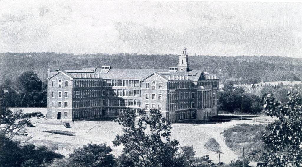 Photograph of the Medical Dental Building, shorty after its completion.